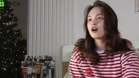 evi_woow online show from 01/02/25, 06:56