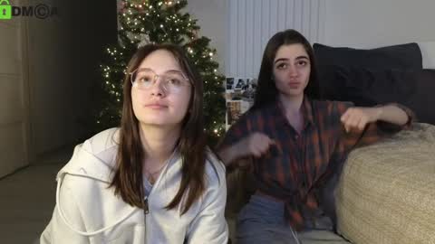 evi_woow online show from 01/21/25, 02:00