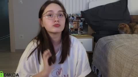 evi_woow online show from 01/27/25, 04:43