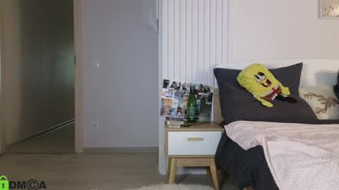 evi_woow online show from 02/07/25, 08:10