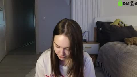 evi_woow online show from 03/05/25, 11:16