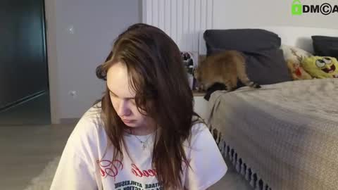 evi_woow online show from 03/07/25, 10:43