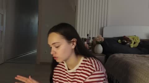 evi_woow online show from 03/17/26, 08:45