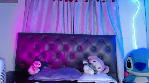 Snapshot of evie_cloud chatting on 07/16/26, 03:01 Evie Cloud online show from 07/16/26, 03:01