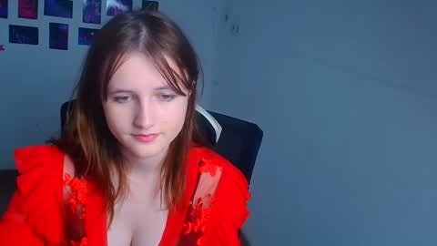 Evie online show from 11/29/25, 10:46