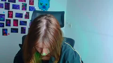 Evie online show from 12/03/25, 11:25