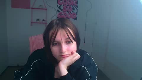 Evie online show from 03/06/26, 10:39