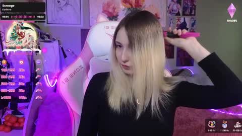 Evie online show from 12/20/24, 08:23