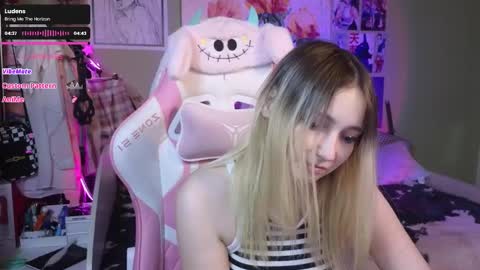 Evie online show from 01/08/25, 03:40