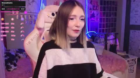 Evie online show from 12/04/25, 08:28