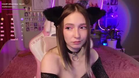 Evie online show from 05/08/26, 12:21