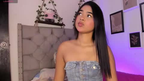 Ivi Alejandra  online show from 01/15/26, 03:16