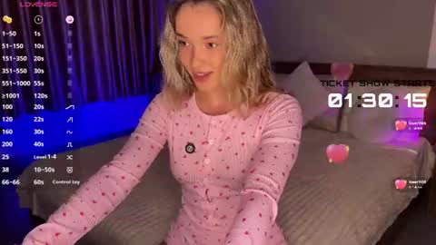 Snapshot of evielina chatting on 07/25/26, 11:57 evielina online show from 07/25/26, 11:57