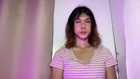 Snapshot of evielyn23 chatting on 03/02/26, 10:22 evielyn23 online show from 03/02/26, 10:22