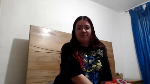 Snapshot of evilheart_69 chatting on 11/27/25, 06:43 evilheart_69 online show from 11/27/25, 06:43