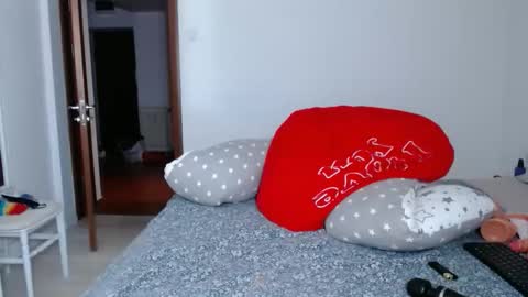 ONLYFANS  There are legends that in this room all your wishes can come true  Private is Open online show from 11/06/25, 03:35