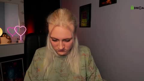 Evi online show from 03/07/25, 12:23