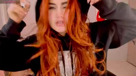 Snapshot of evva_foxxy chatting on 12/12/24, 03:05 evva_foxxy online show from 12/12/24, 03:05