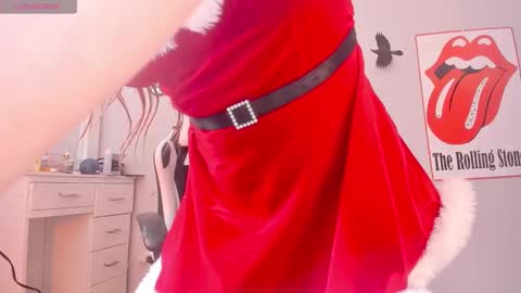 Snapshot of evva_foxxy chatting on 12/16/24, 07:32 evva_foxxy online show from 12/16/24, 07:32