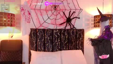Snapshot of evvaa_moon chatting on 10/20/25, 01:11 evvaa_moon online show from 10/20/25, 01:11