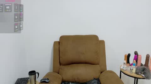 Snapshot of evvaa_moon chatting on 06/06/26, 12:32 evvaa_moon online show from 06/06/26, 12:32