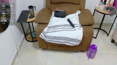 Snapshot of evvaa_moon chatting on 06/08/26, 12:49 evvaa_moon online show from 06/08/26, 12:49