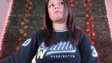 Im Evy online show from 03/25/26, 04:24