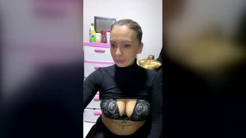 evyei online show from 01/17/26, 11:19