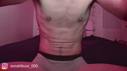 Snapshot of excaliibuur chatting on 12/14/25, 05:40 Excaliibuur online show from 12/14/25, 05:40