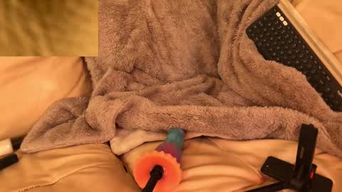 exhibitp online show from 11/05/25, 05:35