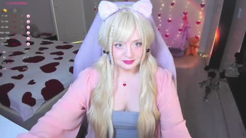 Snapshot of exhoneyangel chatting on 02/04/25, 12:00 Amy online show from 02/04/25, 12:00