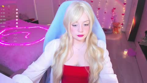 Snapshot of exhoneyangel chatting on 03/06/25, 09:03 Amy online show from 03/06/25, 09:03