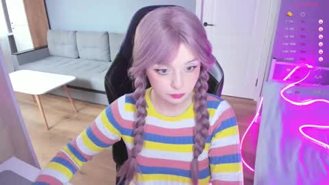 Snapshot of exhoneyangel chatting on 10/04/25, 10:57 Amy online show from 10/04/25, 10:57