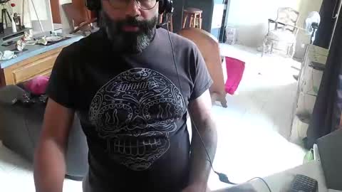 Gio online show from 09/12/25, 03:45