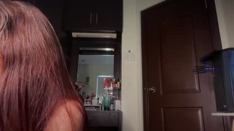 Snapshot of exoo_exoo_07 chatting on 02/01/25, 02:37 Angela online show from 02/01/25, 02:37