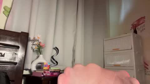 Snapshot of exoo_exoo_07 chatting on 12/14/25, 03:56 Angela online show from 12/14/25, 03:56