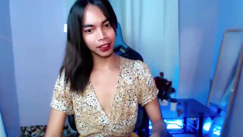Snapshot of exotic_blacklixexx69 chatting on 12/22/24, 01:34 Lixe online show from 12/22/24, 01:34
