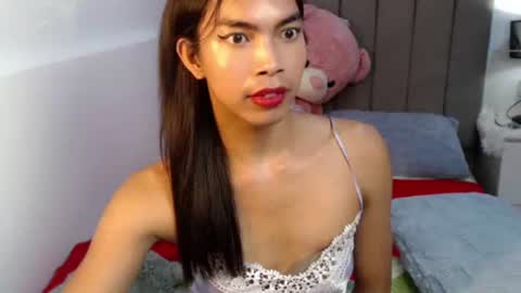 Snapshot of exotic_blacklixexx69 chatting on 06/19/26, 04:00 Lixe online show from 06/19/26, 04:00