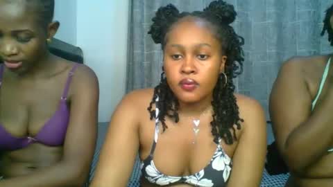 Snapshot of exotic_cutiee chatting on 04/20/26, 07:26 exotic_cutiee online show from 04/20/26, 07:26