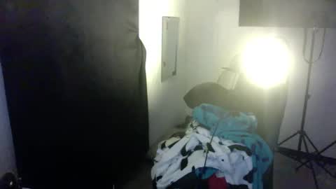 exotic_polla online show from 10/25/25, 04:20