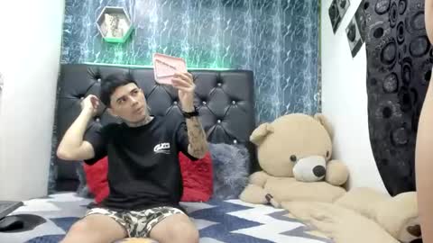 exotichot_couple online show from 11/16/25, 07:30