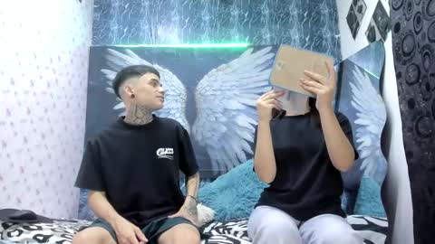 exotichot_couple online show from 04/15/26, 12:17