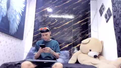 Snapshot of exotichot_couple chatting on 05/04/26, 08:38 exotichot_couple online show from 05/04/26, 08:38