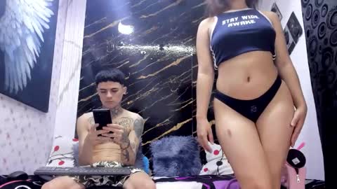 Snapshot of exotichot_couple chatting on 05/17/26, 10:06 exotichot_couple online show from 05/17/26, 10:06