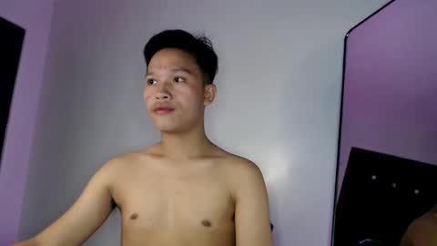 Snapshot of exotichugecock chatting on 12/04/24, 04:38 Jan online show from 12/04/24, 04:38