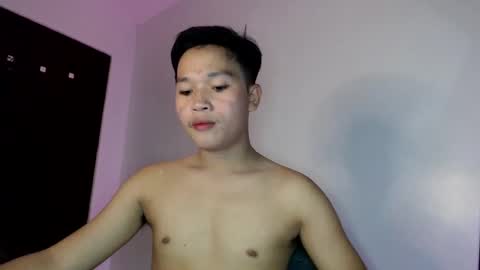 Snapshot of exotichugecock chatting on 12/06/24, 04:38 Jan online show from 12/06/24, 04:38