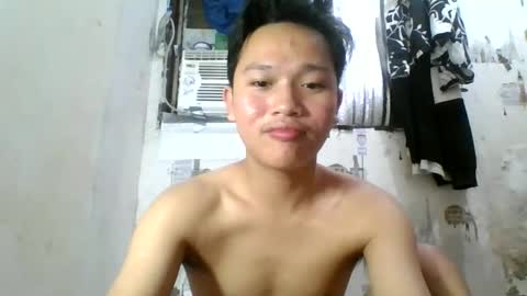 Snapshot of exotichugecock chatting on 01/14/25, 10:44 Jan online show from 01/14/25, 10:44