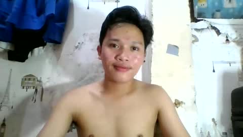 Snapshot of exotichugecock chatting on 01/18/25, 04:04 Jan online show from 01/18/25, 04:04