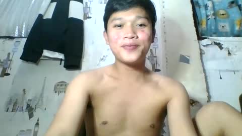 Snapshot of exotichugecock chatting on 02/04/25, 01:38 Jan online show from 02/04/25, 01:38