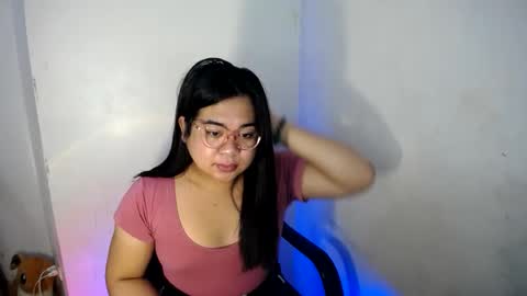 Snapshot of exoticpinayx chatting on 12/11/24, 10:36 SHANTAL MARIE online show from 12/11/24, 10:36